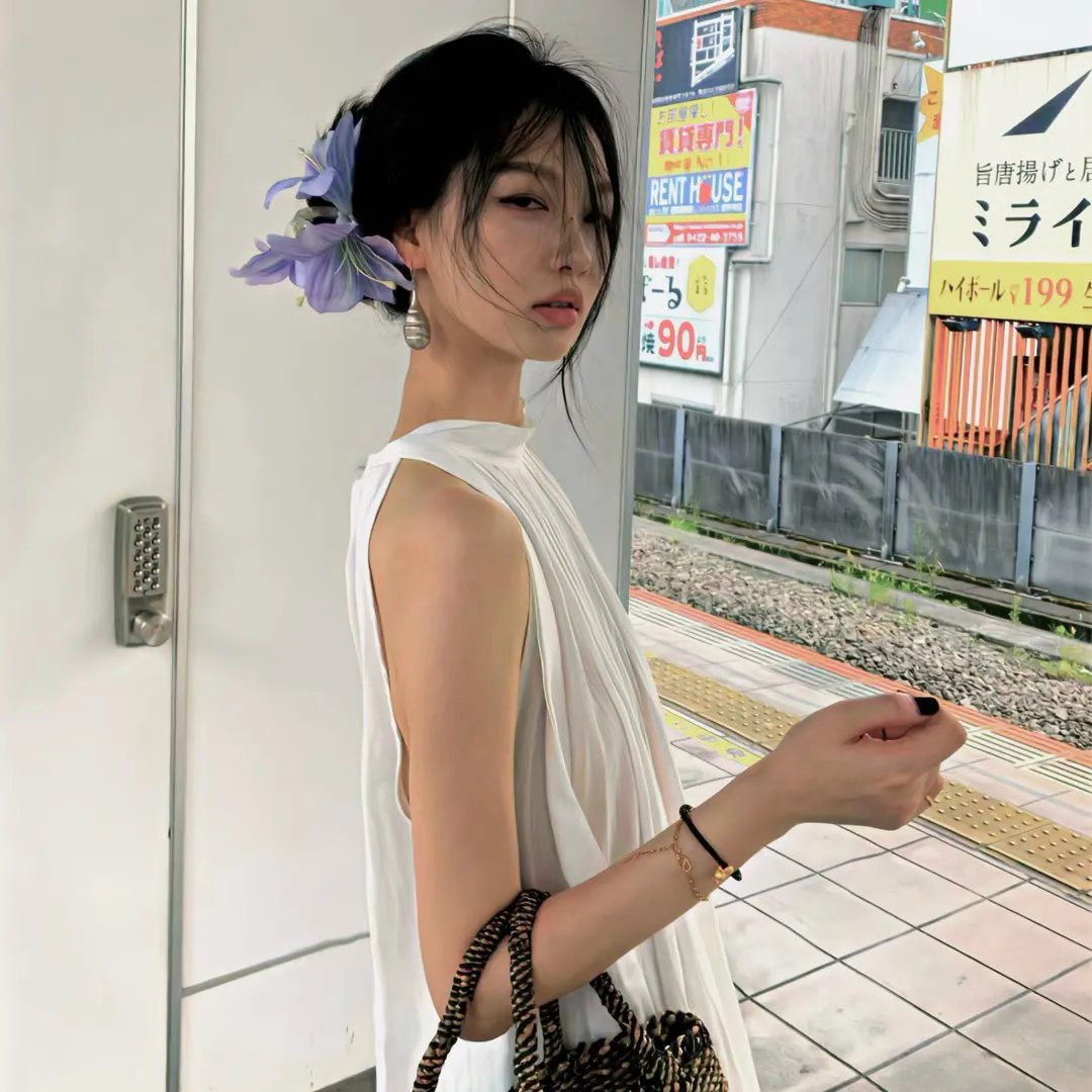 闪婚后，成了满级大佬的心尖宠